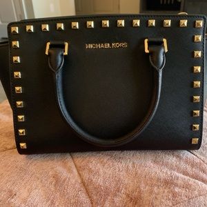 Michael Kors Selma Handbag